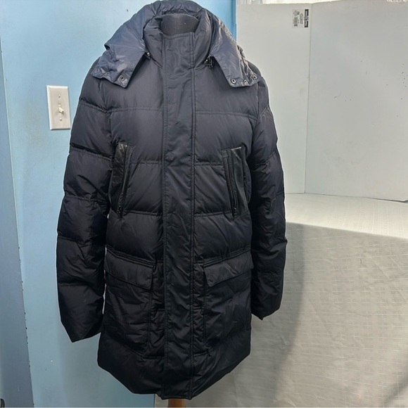 Elie Tahari Exclusively for Masyc's
Henry Outwear Hooded Puffer Jacket - Picture 1 of 10